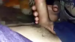 المتمردين في سن المراهقة صغيرة ايمو GF يعطي رئيس