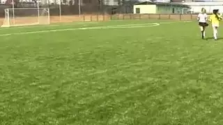 لاعب برازيلي يعيد للحكم