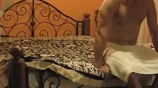 كتيت الأفريقية الكسيس لا يمكن أن تقاوم الرجل الأبيض العضلات مع ديك كبيرة