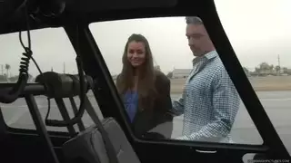 Allie بالضباب يغوص في الرغبة