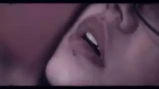 وقحة وشم عازمة ومارس الجنس
