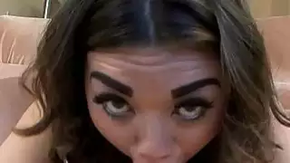 الملاك هو التمسيد لها سمور محلوق شقي