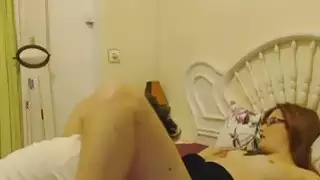 فتاة السمين يحصل كس تؤكل إلى النشوة الجنسية
