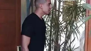 نفعل ذلك للفن وبلدي ديك