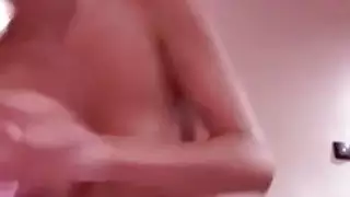 شقراء الجمال فاتنة اللعب weet كس في المنزل