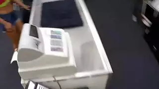 تدليك يتحول إلى جلسة اللعنة في مرهن