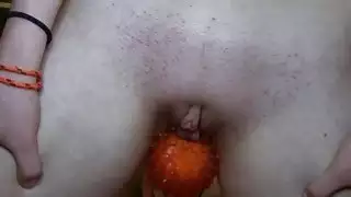 ثلاثة يندفع إلى أسفل ومعاقبتهم