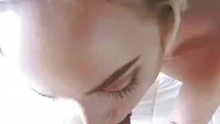 قرنية ايمي الصيف سخيف بوسها مع دسار الوردي