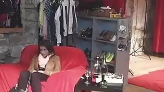 19yo كتكوت يعطي lapdance و fucks مع غريب قديم