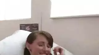 اثنين من ضيق في سن المراهقة الفتيات الكلية الجنس الشريط