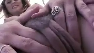 قرنية كارلي يستمني والأصابع بوسها