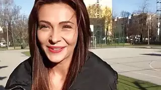 يمارس الجنس الطرف الأوروبي يلة في استوديو التلفزيون