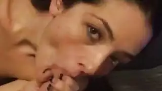 هي حقا تريد أن طعم ديكي لذا أنا سمح لها