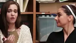 اشتعلت shobifters ماكر أمي وابنتها ومارس الجنس لسرقة