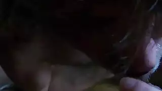 يبذل قصارى جهده لإرضائها