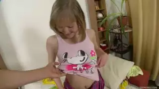قرنية آرثر يستكشف الأحمق ضيق من روشيل