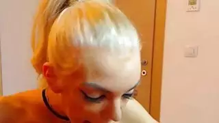 سيليكون شقراء فاتنة على كاميرا ويب
