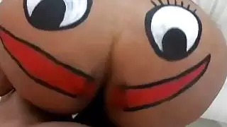 لطيفة المظلمة جال يكشف كس عن المتشددين ضجيجا
