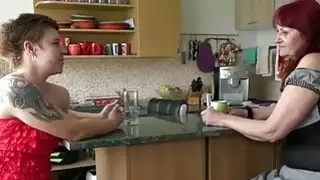 OLDNANNY مثليات ناضجة ومراهقة