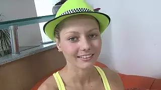 الأصفر والأخضر الخلط