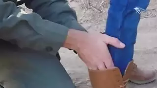 مثير المهرب من أصل الروسي يحصل عليه من الصعب
