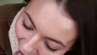 خبطت فانيسا ديكر من قبل رجل غريب