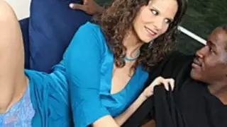 أمي مثير يغوي لها بئر معلقة Stepson