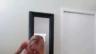 مفلس شقراء ركوب لعبة لها من الصعب