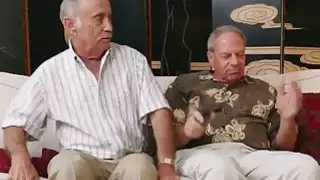 يحصل slammed الساخنة وقحة أحمر الشعر من قبل ديك القديمة