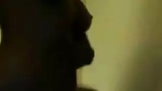 مراهقة لاتينا