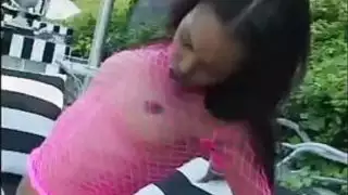 خشب الأبنوس فاتنة ركوب الديك الأبيض خارج