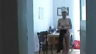 مثير للهواة Zuzinka يلعب وراء المشهد
