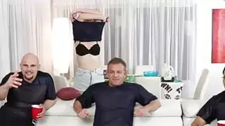 جيجي Flamez يذهب لعلامة ضخمة على Jmac