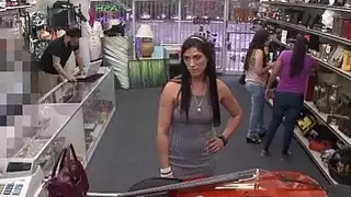 عميل آخر راضٍ في Pawshop