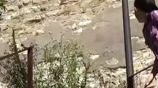 تجميع الهواة hotties التبول في الهواء الطلق