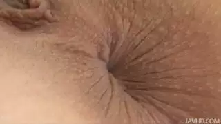 ضيق العينين امرأة سمراء وقحة Haruna Katou يحصل على متعة عن طريق الفم