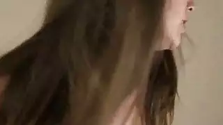 نائب الرئيس في جميع أنحاء بلدي يغطي كل جوارب قدميها