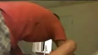 زوج يأكل الزوجة الهندية الهرة