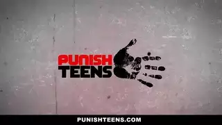 PunishTeens - في سن المراهقة متستر مارس الجنس وإيذاء من قبل الجيران