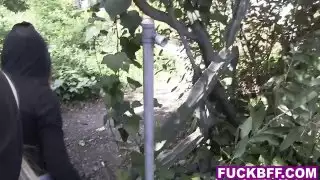 الصراصير في سن المراهقة ضبطت ومنضبطة من قبل مالك المنزل MILF