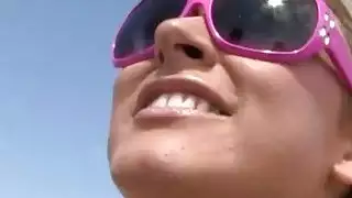 زوجة الساخن كاتي سامرز يأخذ لونغ اسود شلونج