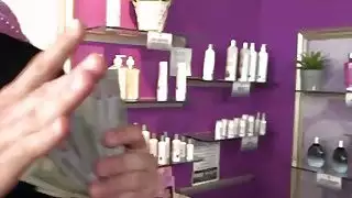 مذهلة شقراء فاتنة مولي ماي تتمتع الثلاثي الساخنة في الاستلقاء تحت أشعة الشمس