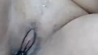 نعم يمكنك أن تجعل بوسها الرطب على شبكة الإنترنت WETVIBE
