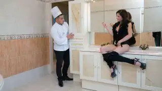 صوص الشيف يخفق كريم فريش في العشيقة