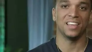 لدى Jason و Autumn تجربة أولى في المنزل المتأرجح