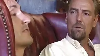 يحصل مفلس أسود امرأة مشاكسة كس استغلال خلال جنس بين الأعراق