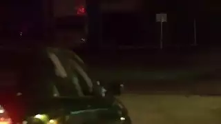 بين الأعراق الثلاثي داخل مركز الشرطة مع رجال شرطة الإناث مفلس