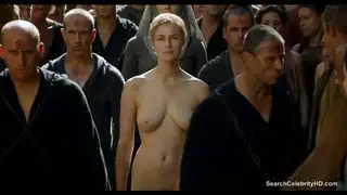 لينا هيدى عارية مثل Cersei في لعبة العروش