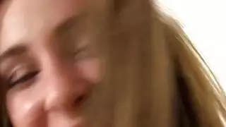 جذاب فتاة sucks كبير كوك pov في صب