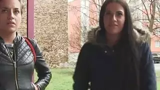 يعطي الطالبة أو مختلط الساخنة كس للنقد